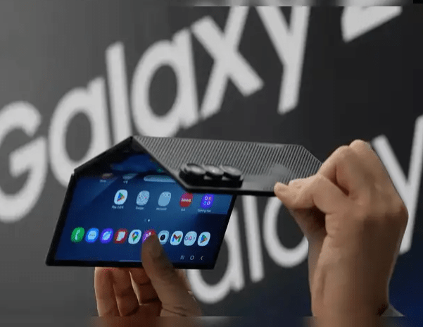 Samsung unveils The Galaxy Z TriFold - Trillii